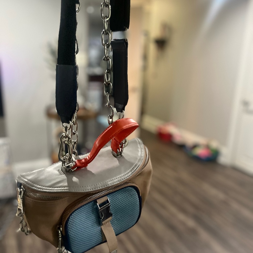 Steve Madden Multicolor Crossbody Bag with Chain Strap